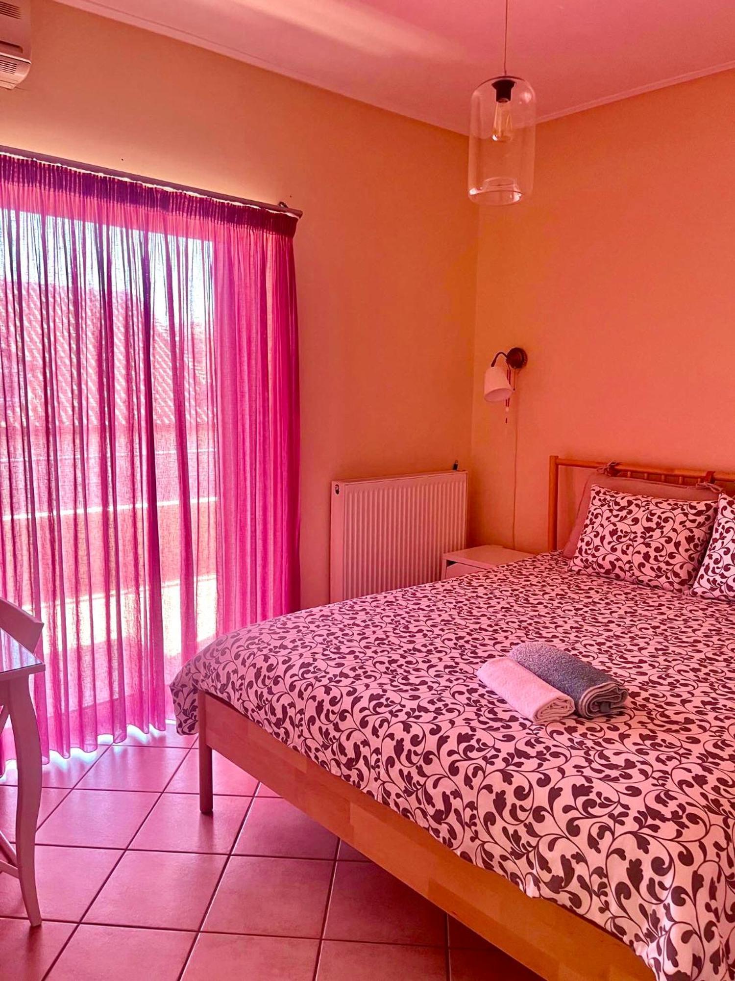 Chloe'S Sunrise Beach House Villa Athene Buitenkant foto